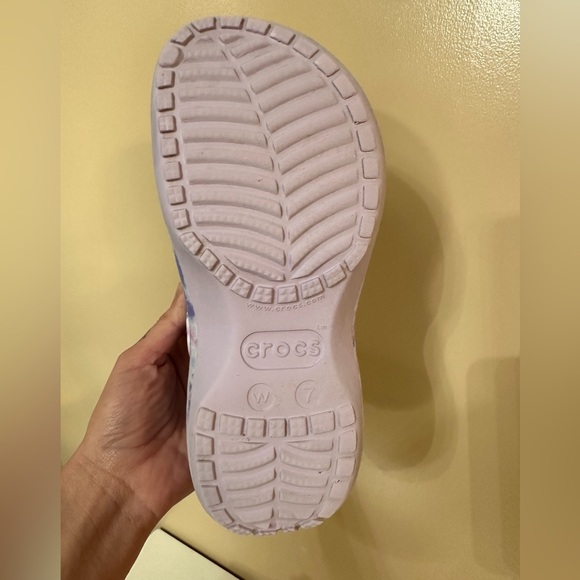 Platform Marble Crocs - Picture 6 of 6